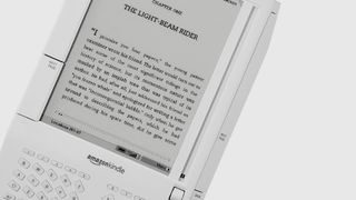 2 Amazon Kindle 2007