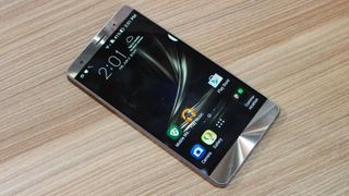 Asus Zenfone 3 Deluxe review