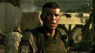 16 Black Hawk Down 2001