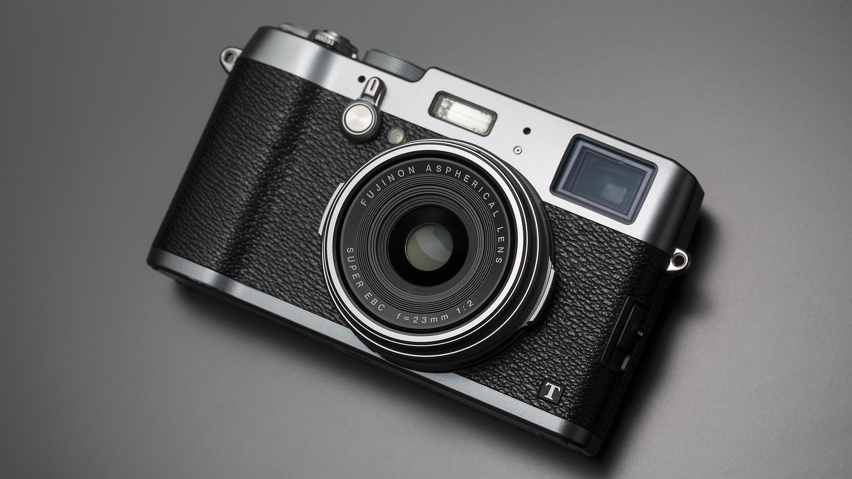 Fuji X200