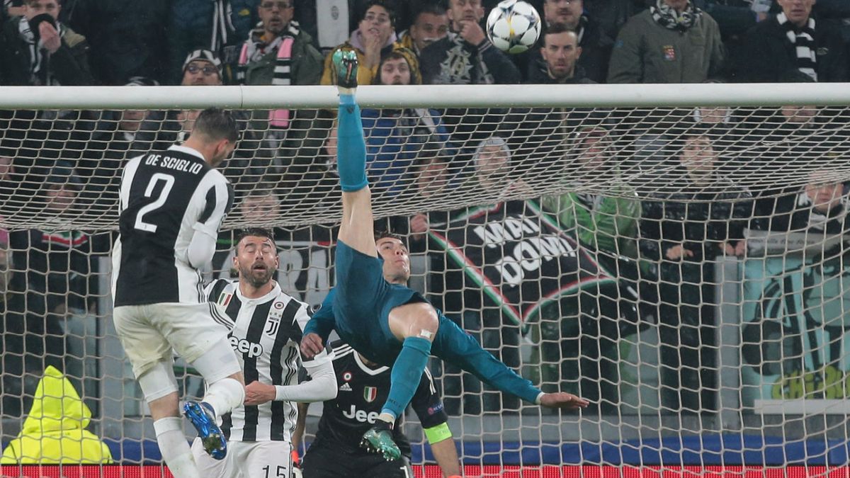 Video Cristiano Ronaldos Overhead Kick Stuns Juventus How Twitter