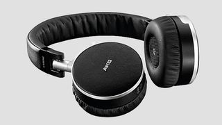 The Commute AKG K495 NC
