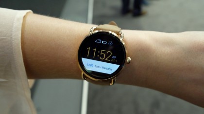 fossil q wander review