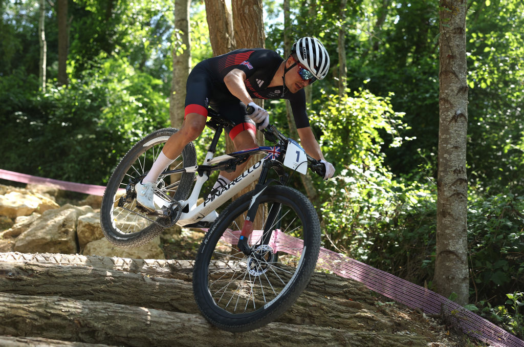 ELANCOURT, FRANCE - JULY 29: Thomas Pidcock of Team Great Britain competes during the Men&#039;s Cross-Country on day three of the Olympic Games Paris 2024 at Elancourt Hill on July 29, 2024 in Elancourt, France. (Photo by Alex Broadway/Getty Images)