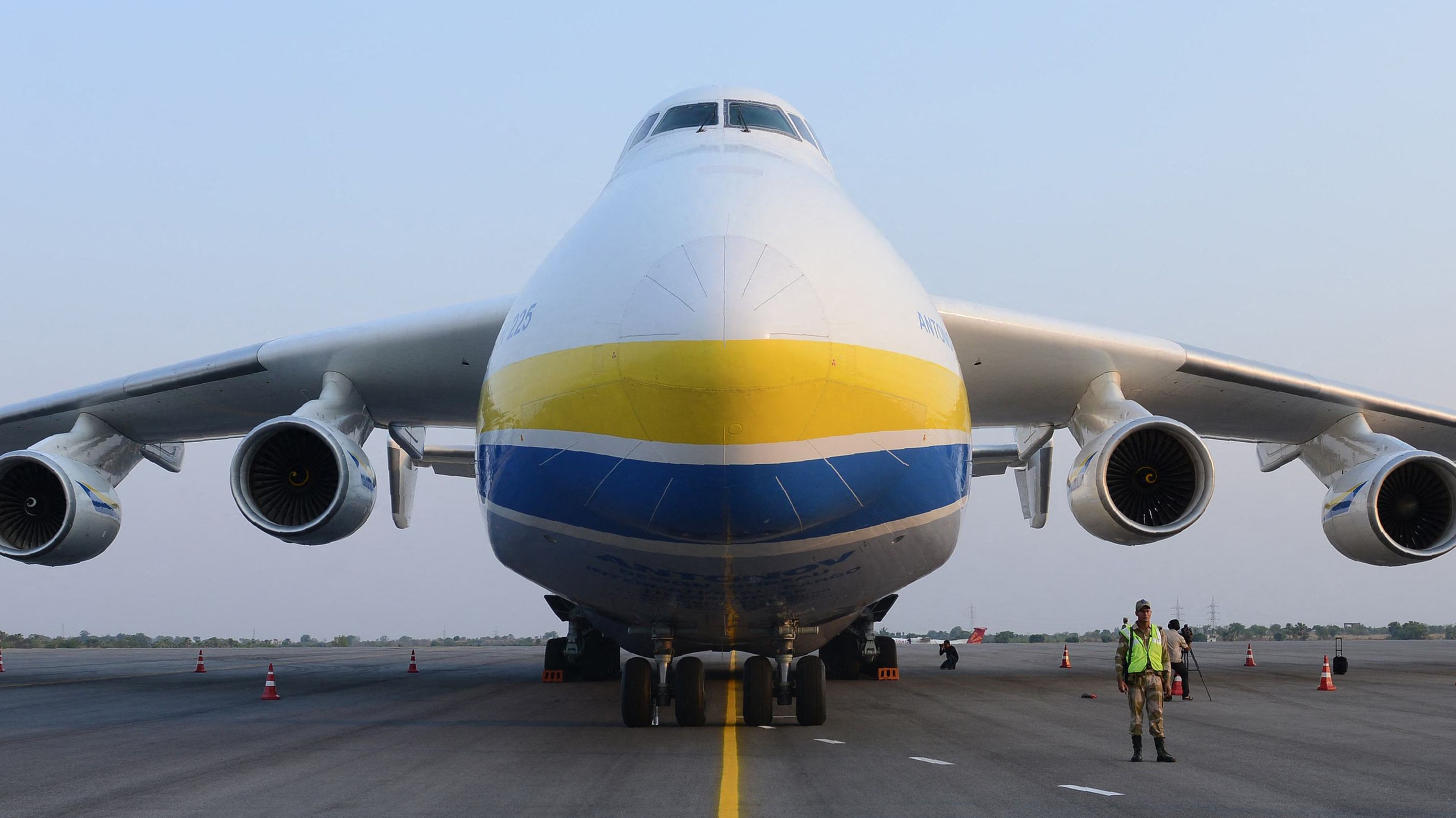 The world's biggest plane, destroyed in Ukraine, will fly again in Microsoft Flight Simulator
