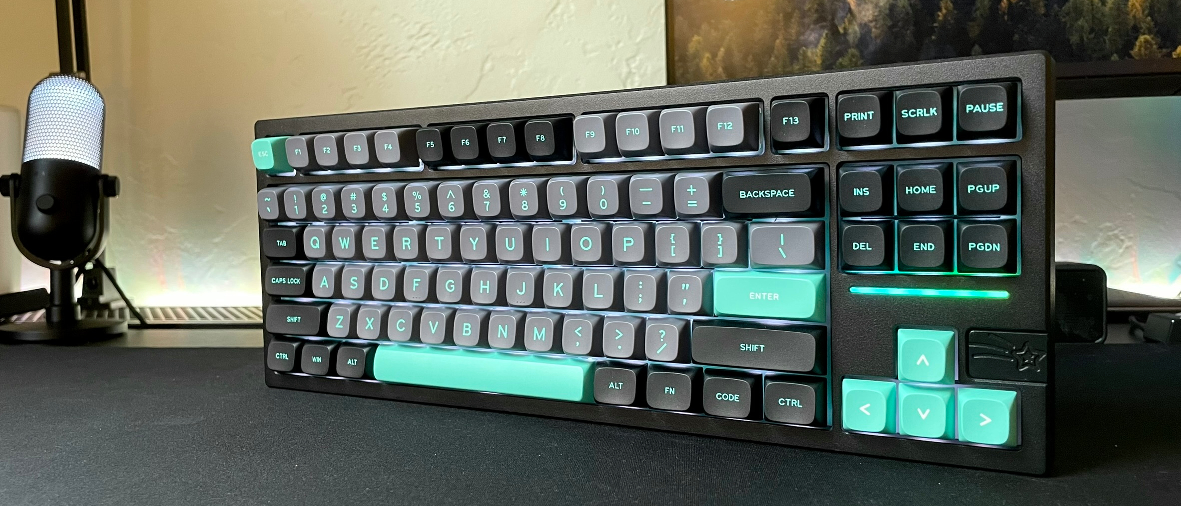 Epomaker X Feker Galaxy Keyboard Review It S Sturdy Pillowy And