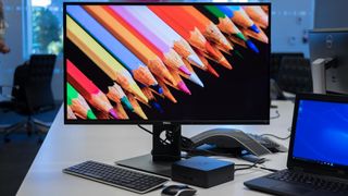 7 Dell UP3017Q