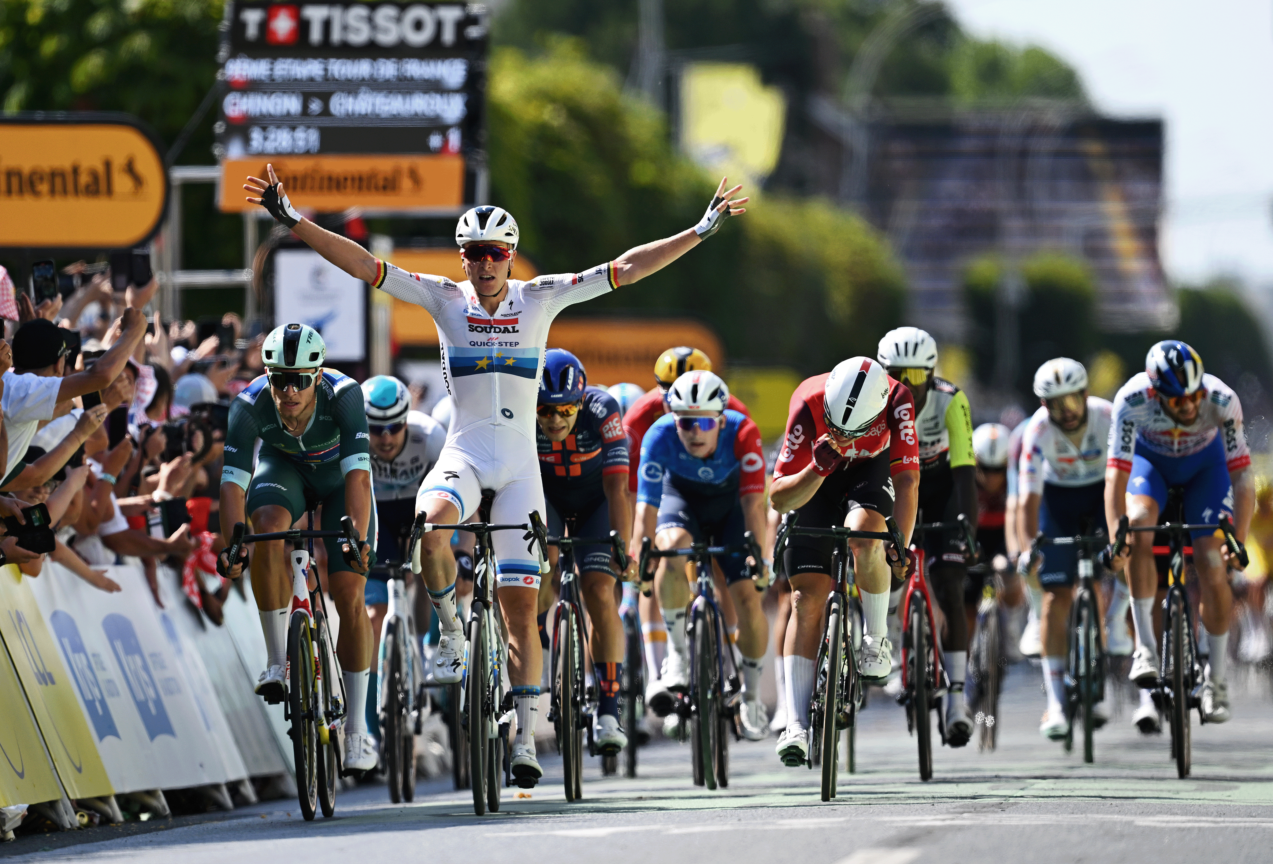 Tour de France stage 17 LIVE – Sprinters finally get another chance, but will a breakaway spoil the party?
