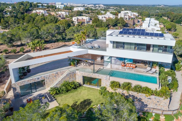 Most Luxurious Homes For Sale Around The World Right Now