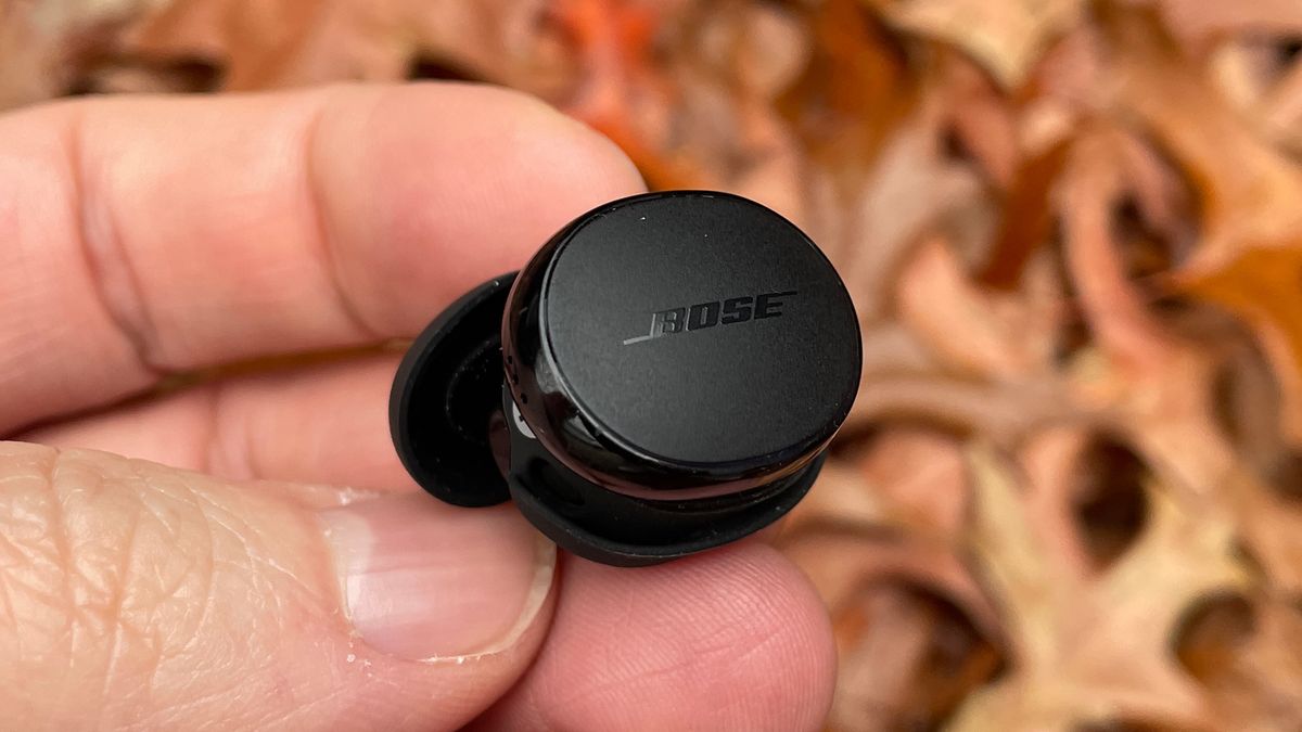 Bose Quietcomfort Earbuds Review Bose S Entry Level Anc Earbuds Are