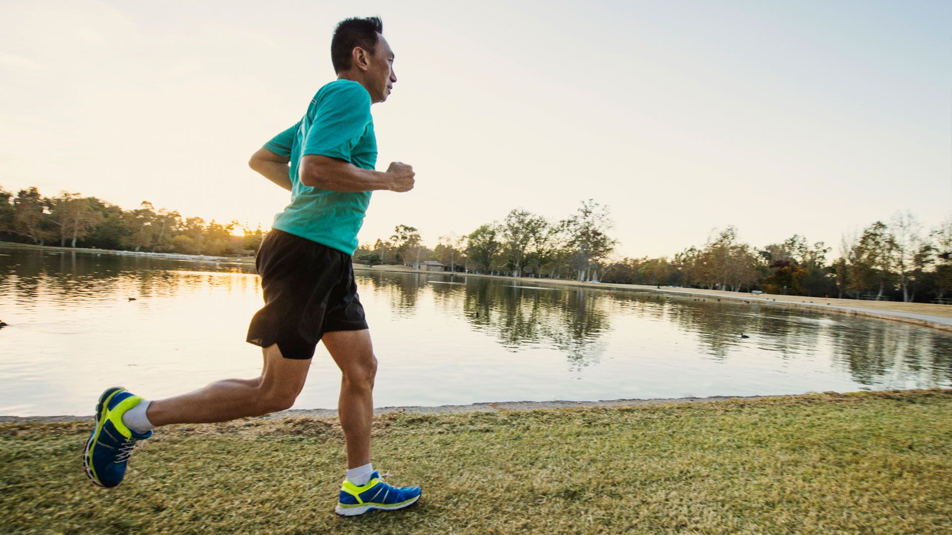 Incline Walking Vs Running Which Is Better For Fat Loss Fit Well