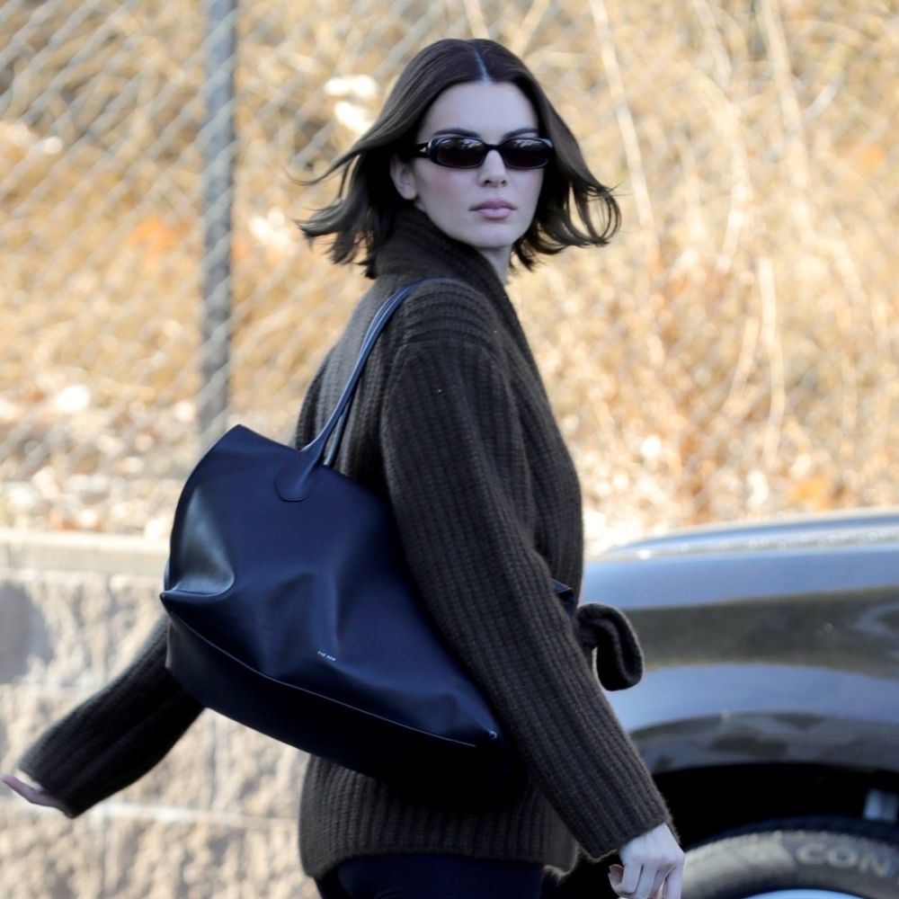 Kendall Jenner Just Made Her Leggings and Uggs Outfit Look Much Chicer Thanks to Knit I Always See on Parisians