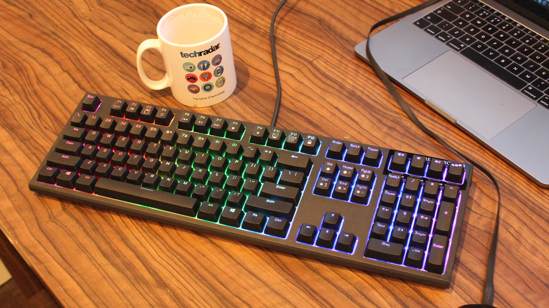 Corsair K70