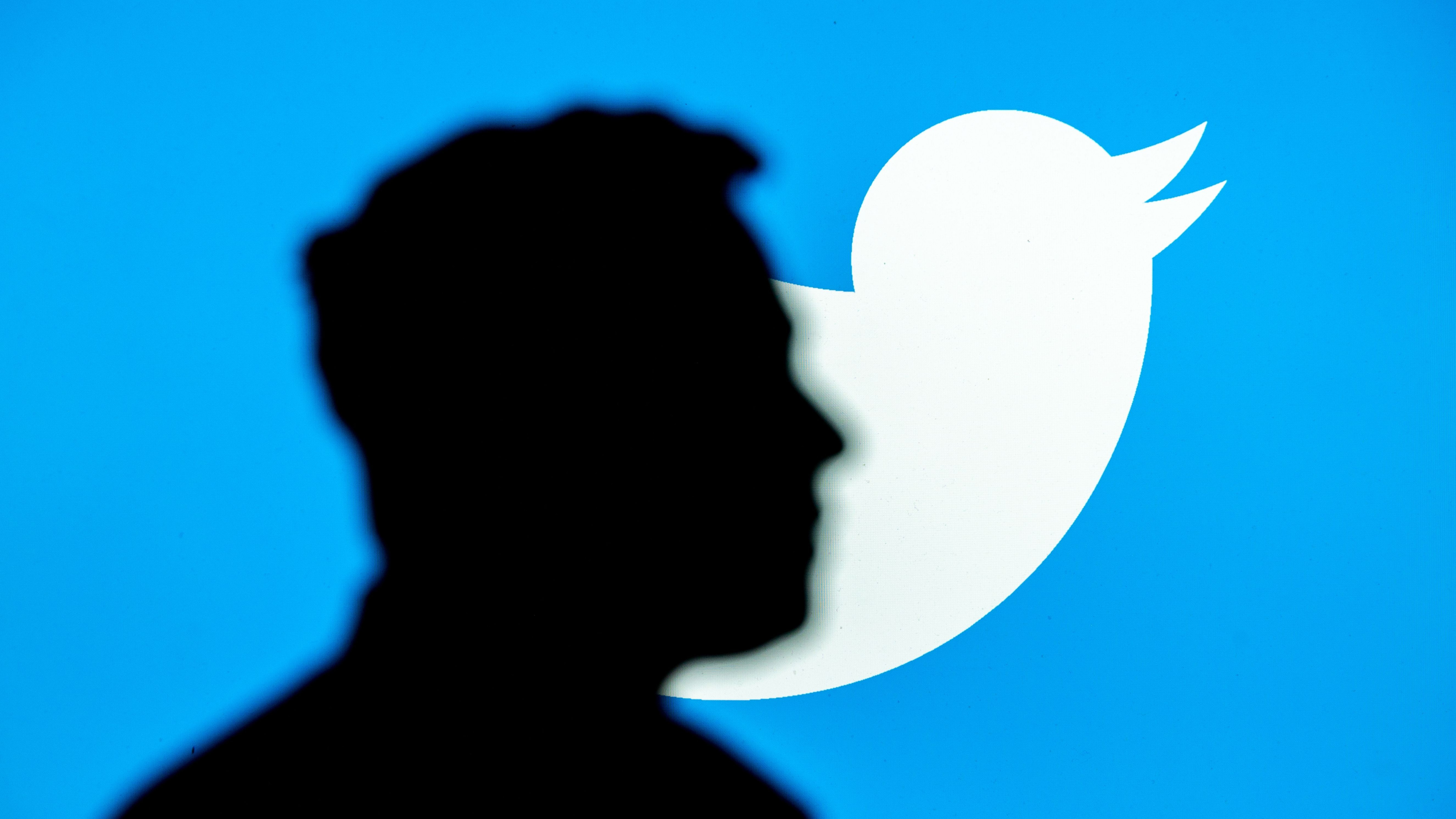Twitter membuat keputusan keamanan lain yang membingungkan, dan penggunanya yang paling rentan dapat membayar harganya