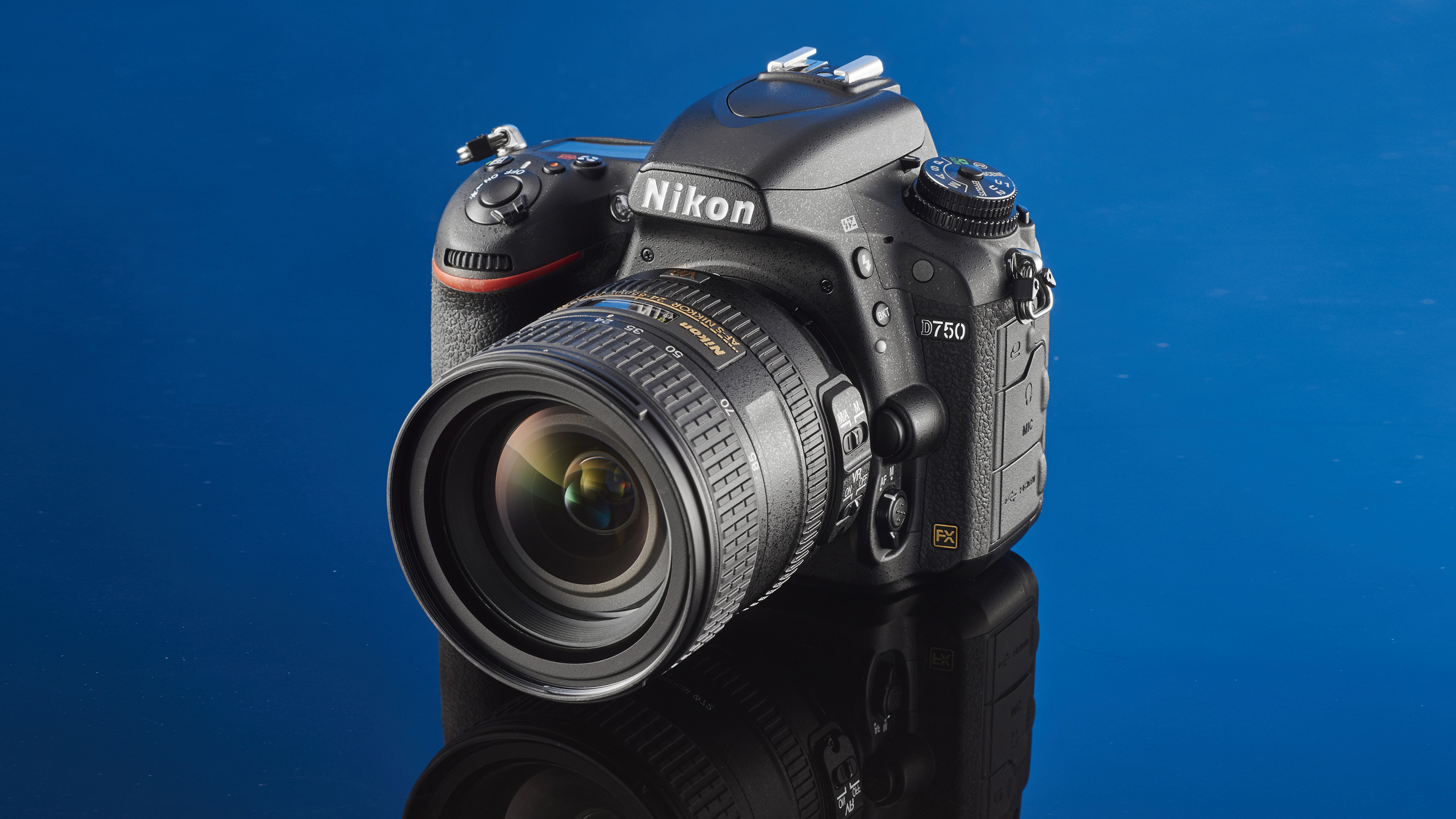 nikon d750 full frame in focus