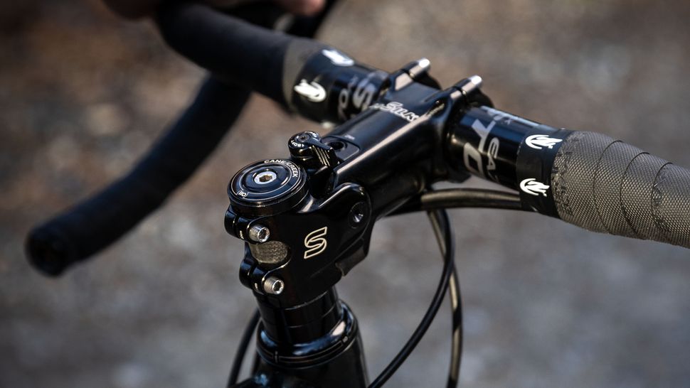 Cane Creek S New Eesilk Stem Takes The Sting Out Of The Trail Bike