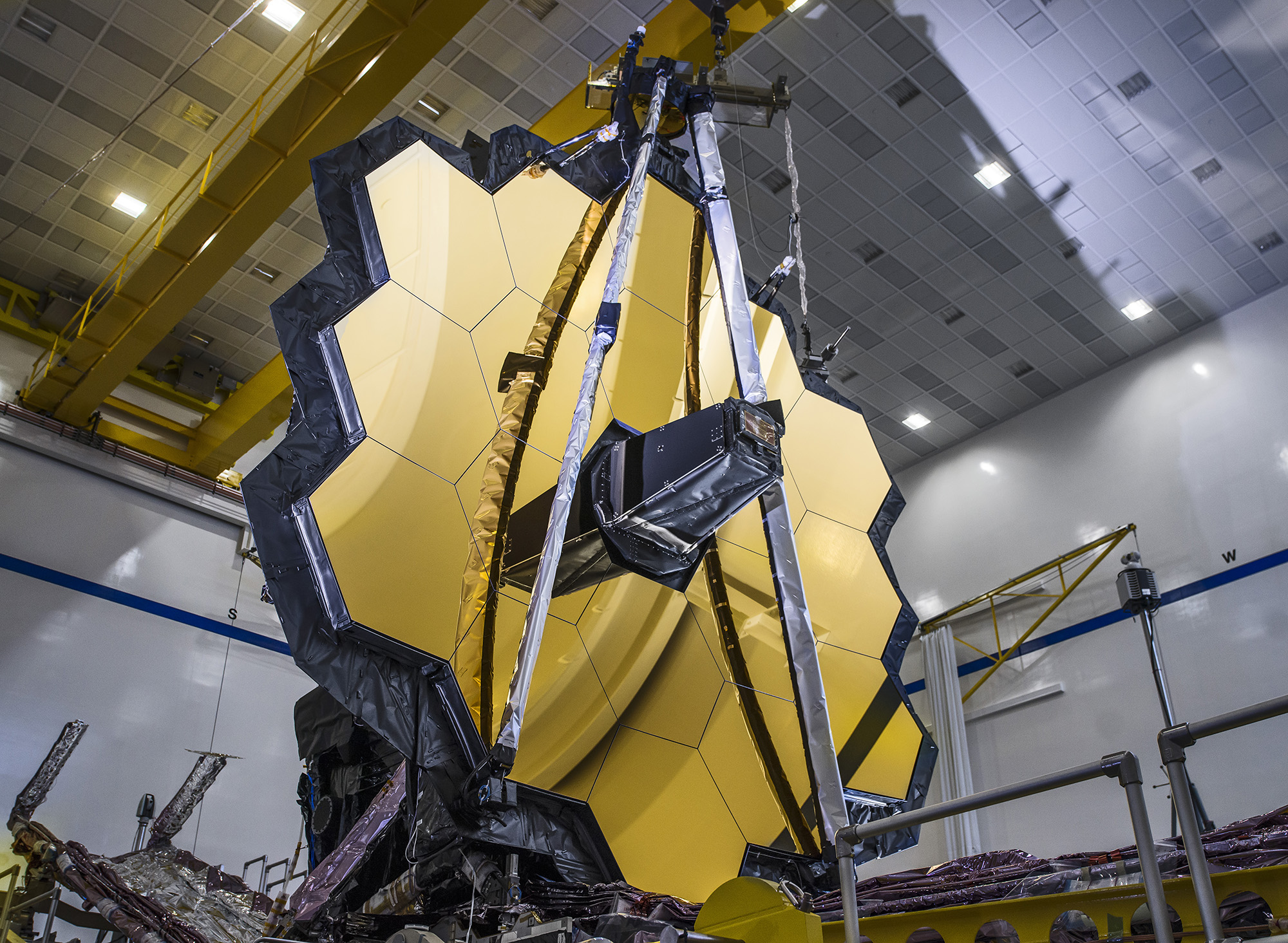 Việc phóng Kính viễn vọng Không gian James Webb của NASA có thể trượt vào tháng 11
