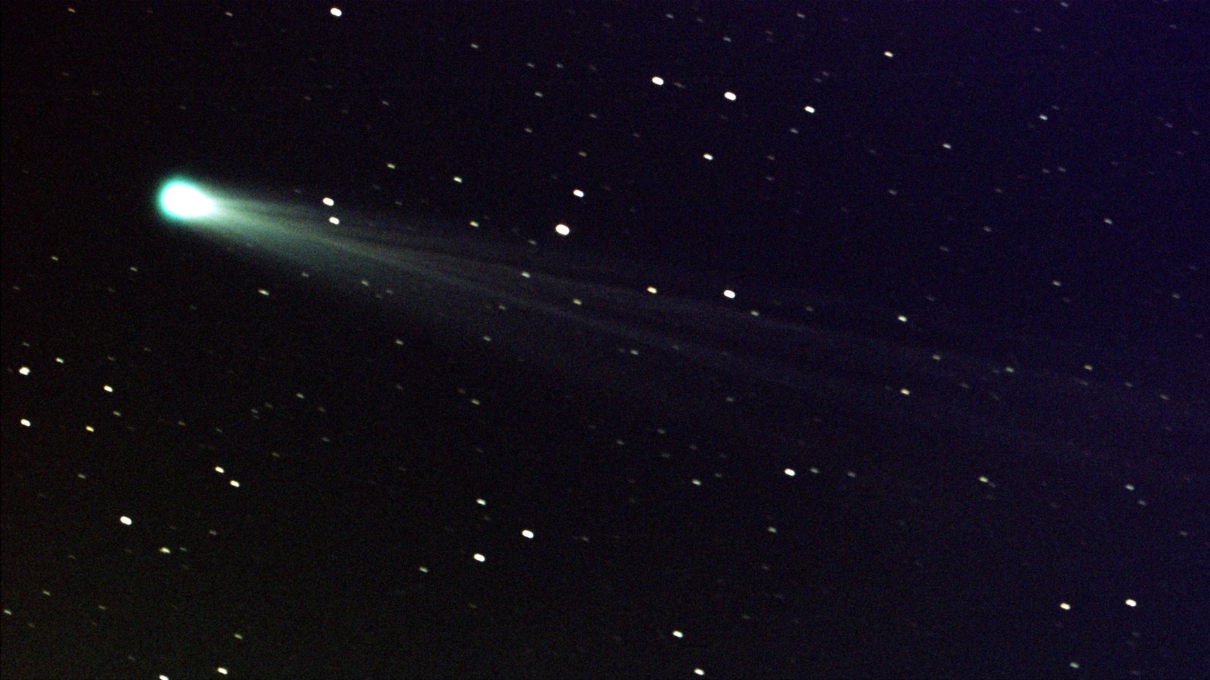 Bright new comet discovered zooming toward the sun could outshine the stars next year thumbnail