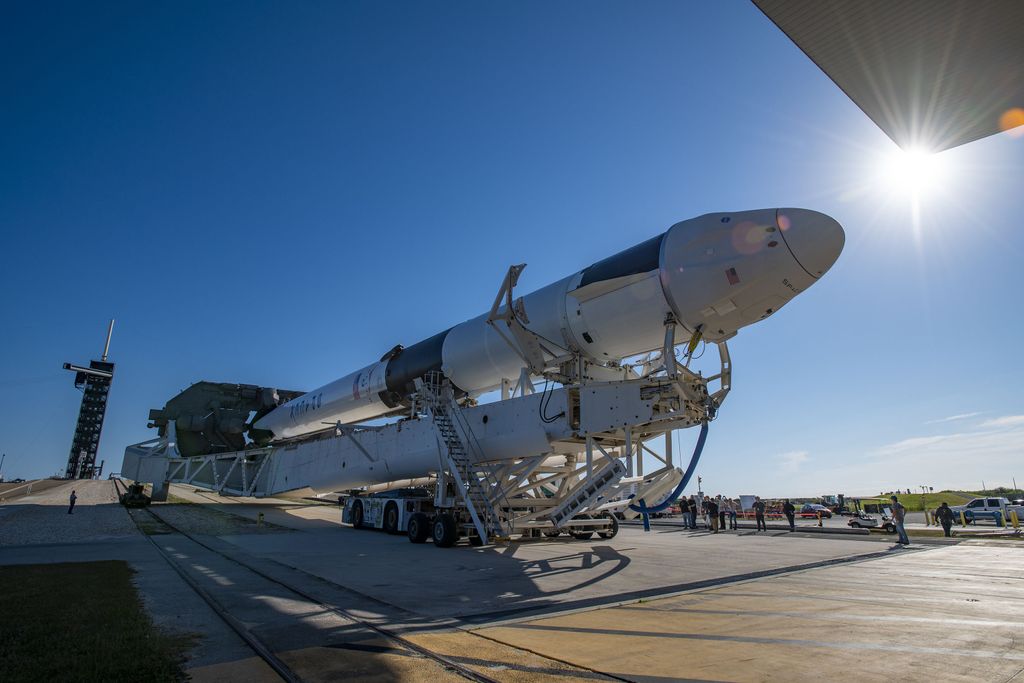 Spacex Dragon Go To Launch Nasa Cargo To Space Station Thursday Space