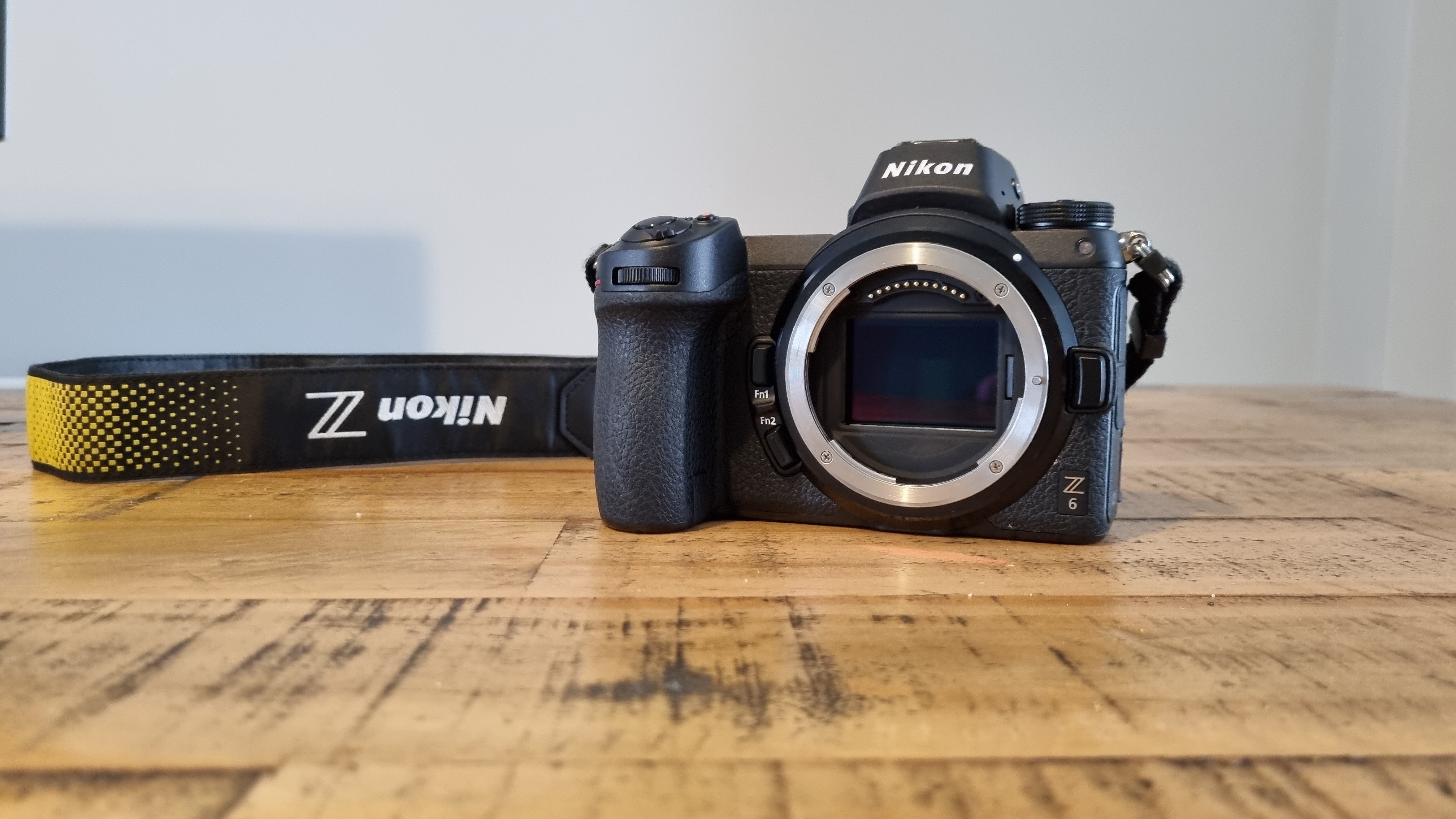 Can you use a dslr lens on a mirrorless camera