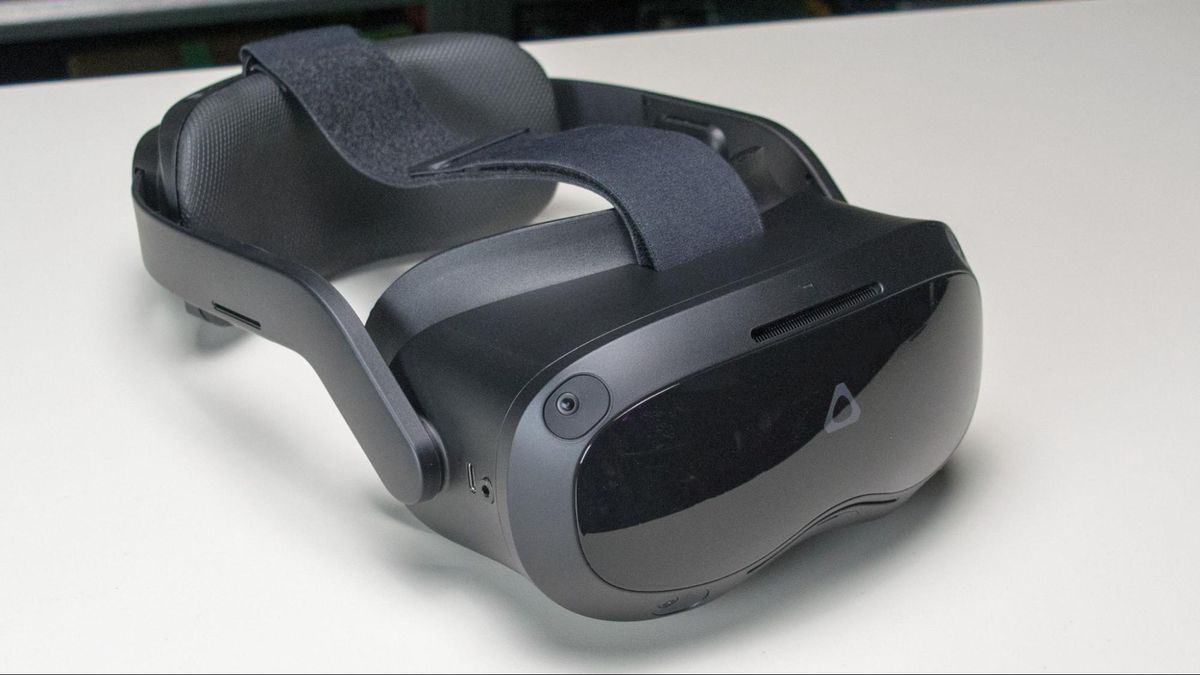 HTC Vive Focus 3 Review The Best VR Headset You Dont Want Tom S