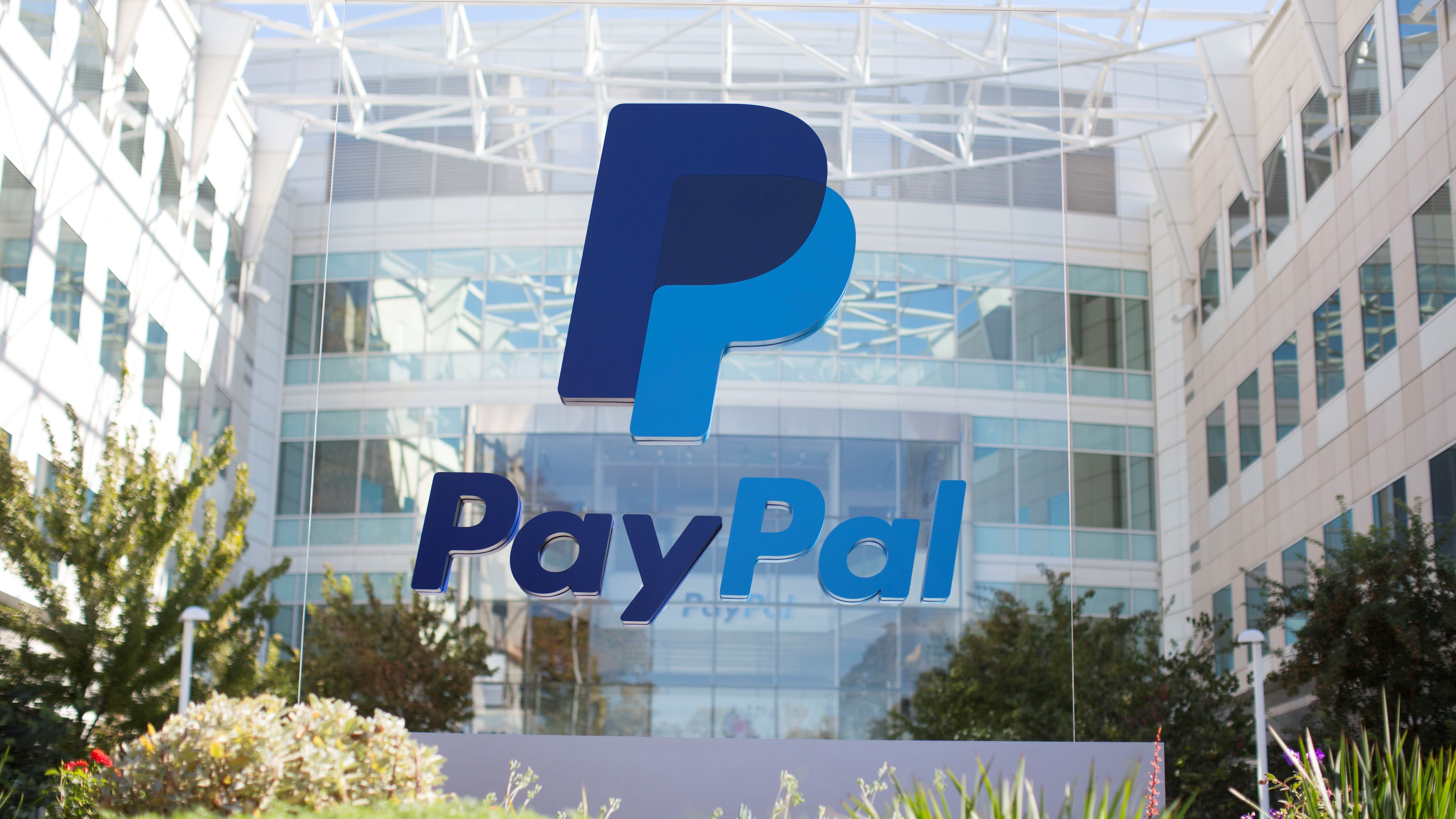 Does PayPal Fail With Security Vulnerabilities Unfixed