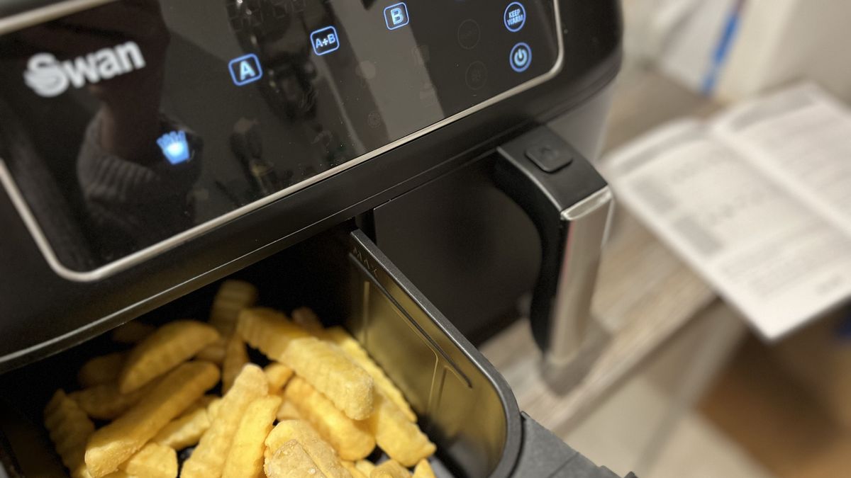 Swan Duo Digital Air Fryer Review It S A First For The Brand Techradar