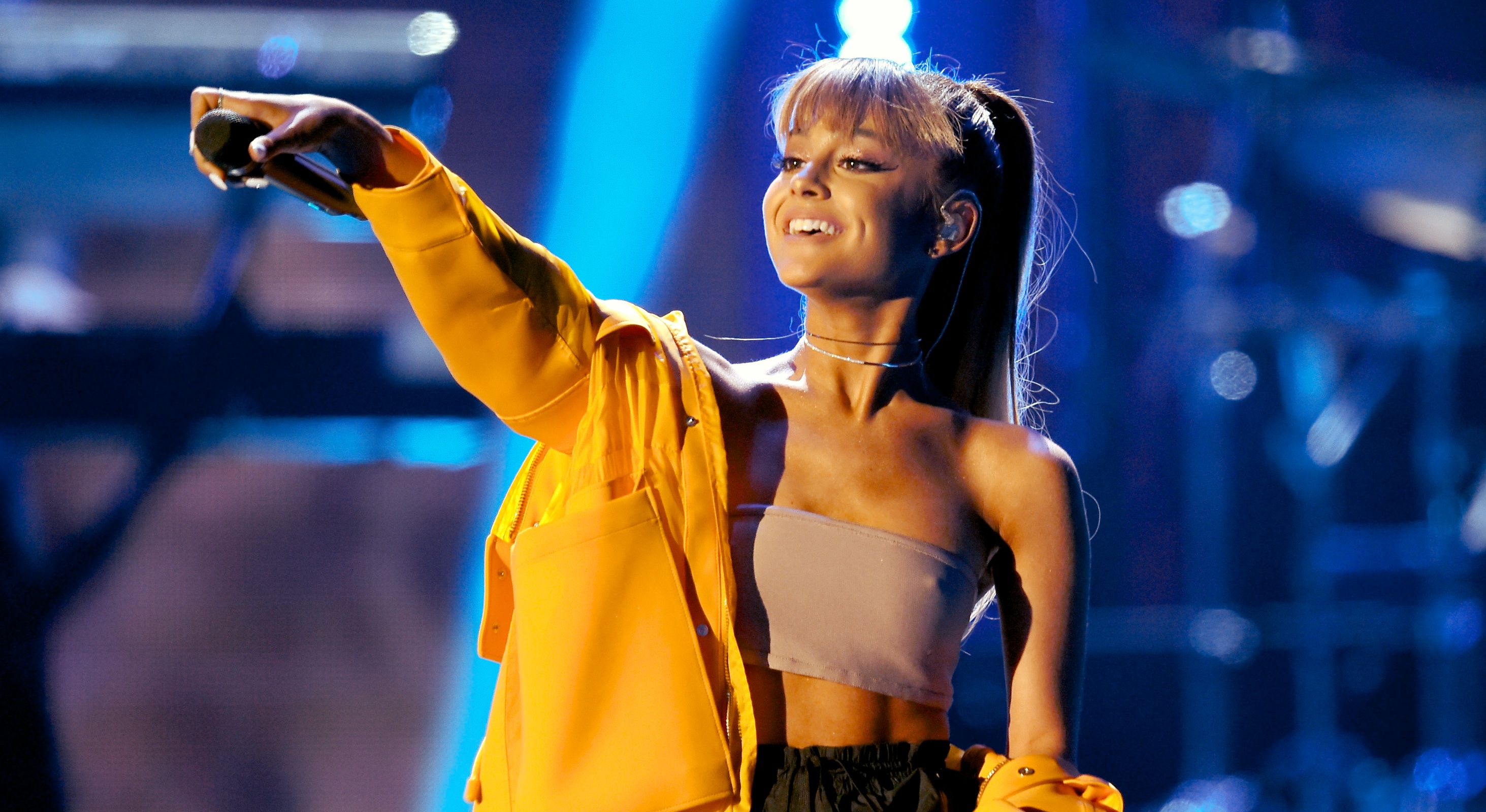 Ariana Grande’s personal trainer shares a killer ab exercise — try it now