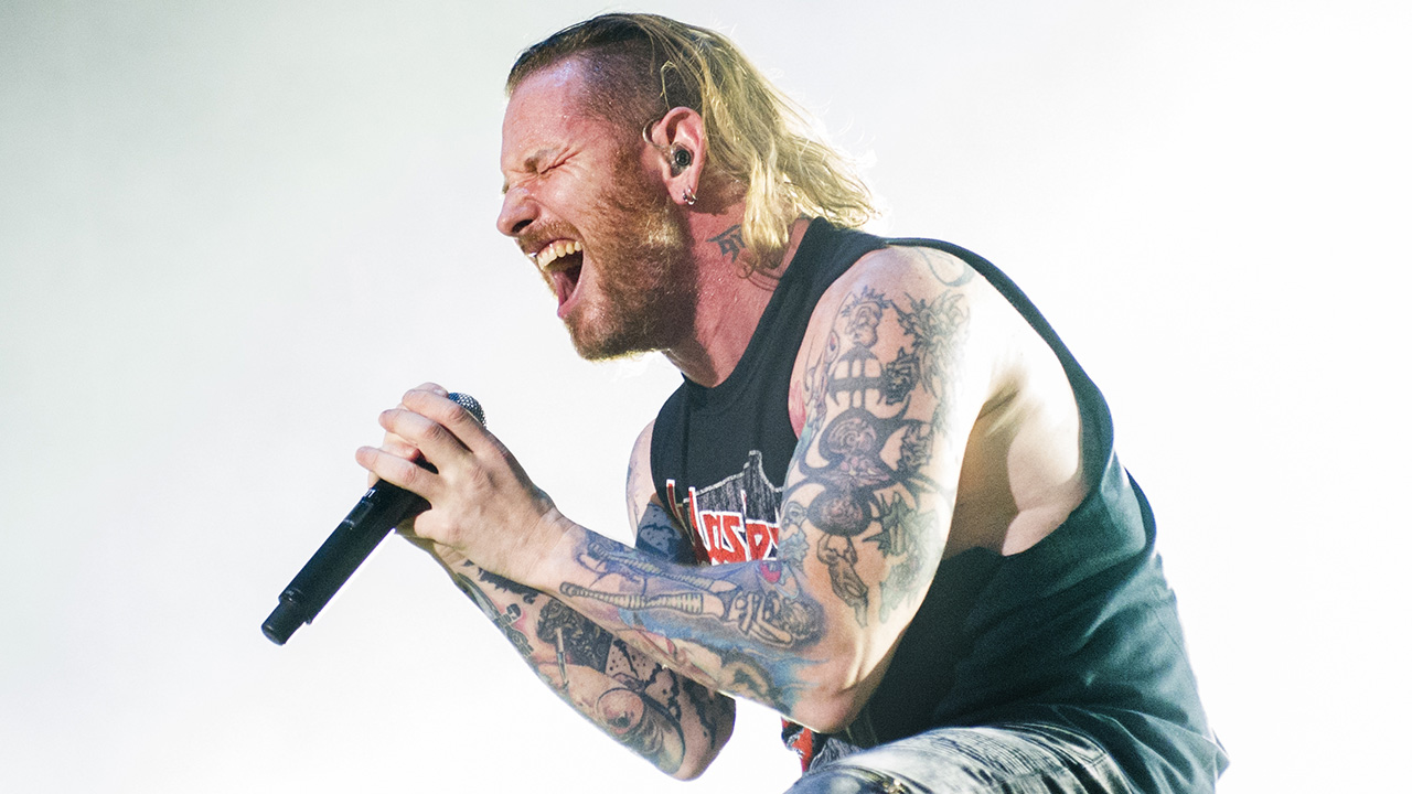 watch corey taylor tear through guns n" roses and