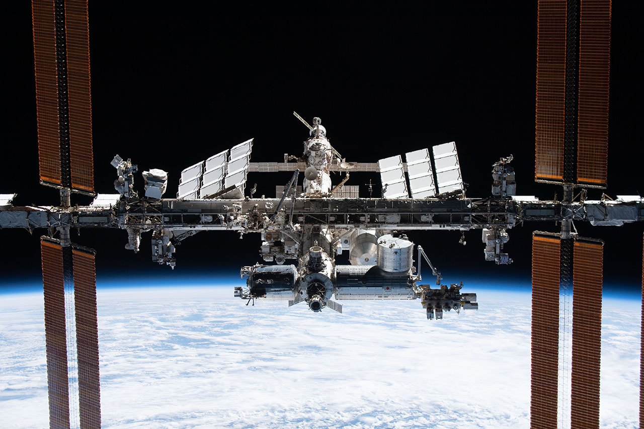 International Space Station dodges orbital debris from Russian anti-satellite test thumbnail