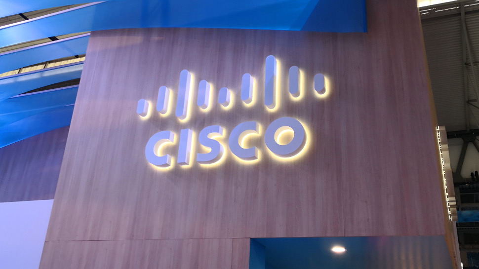 Cisco исправляет некоторые ошибки маршрутизаторов для малого бизнеса, поэтому исправляйте их сейчас
