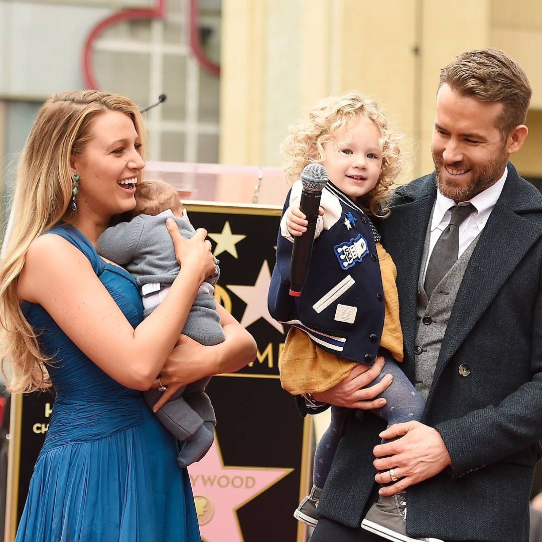  Ryan Reynolds says his daughters didn't know 'aunt' Taylor Swift was famous 