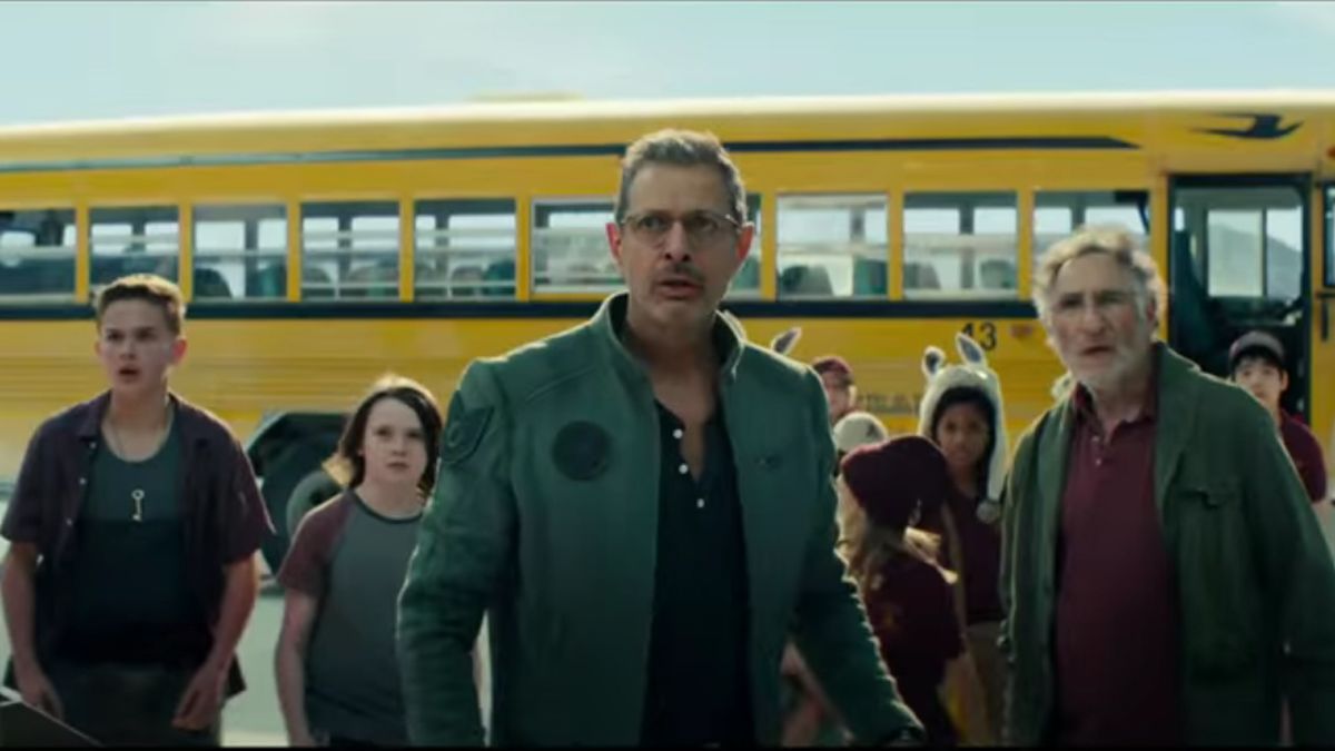 New Independence Day: Resurgence trailer features Will Smith (sort of)