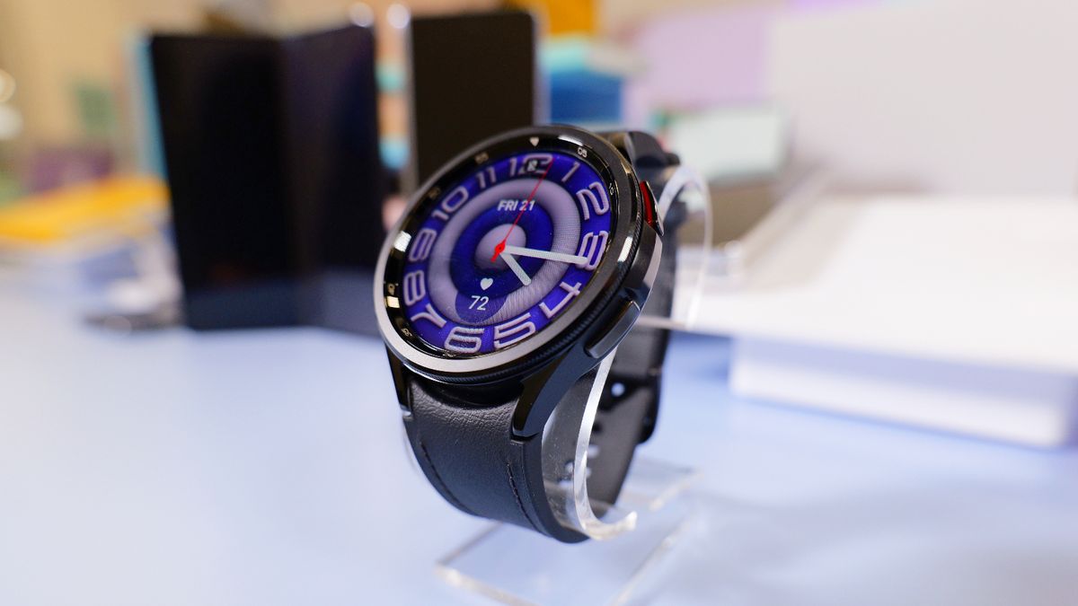 Samsung Galaxy Watch Series Hands On Bezels Bezels Off