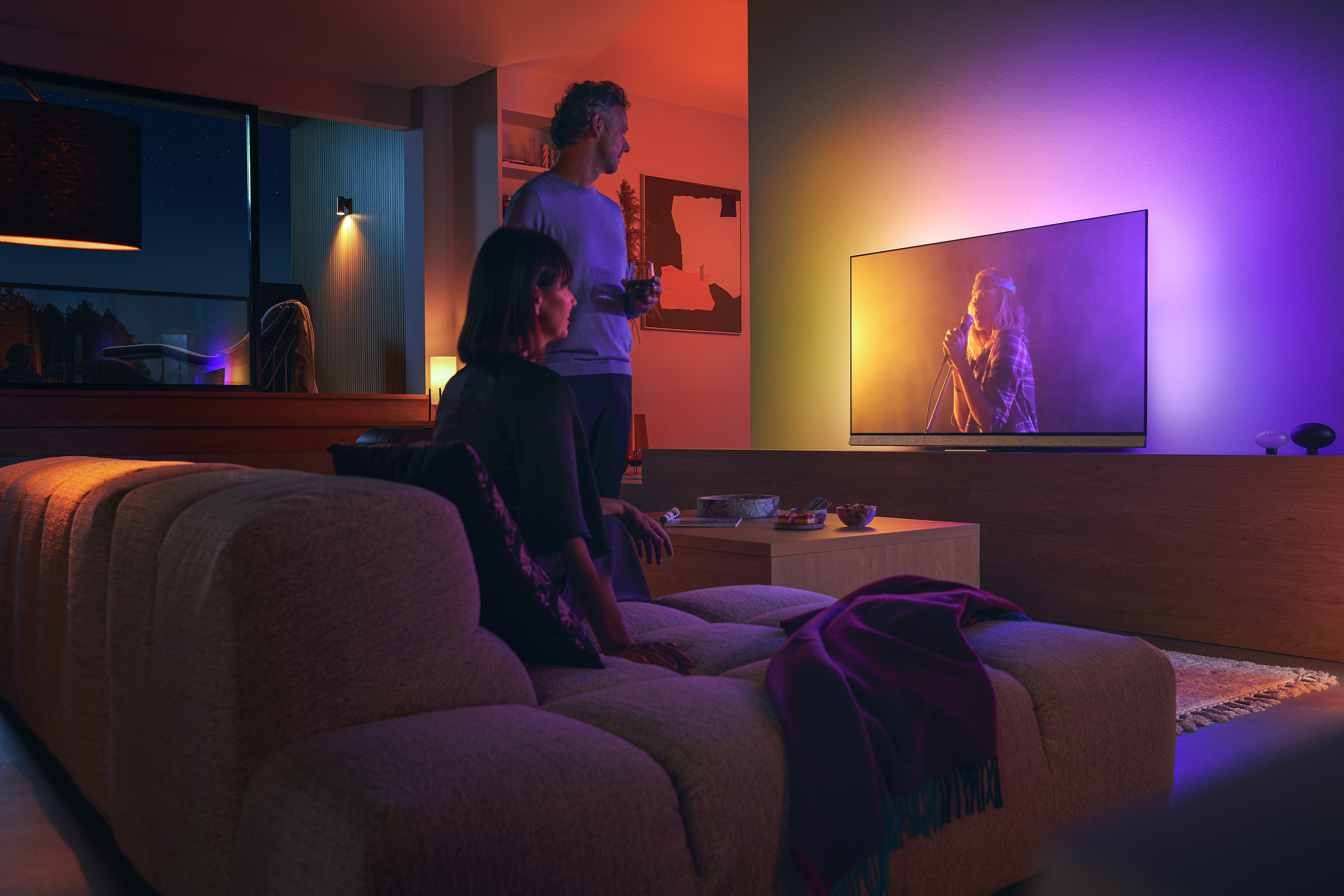 Светящиеся OLED-телевизоры: появятся более яркие и эффективные панели, но вам придется подождать