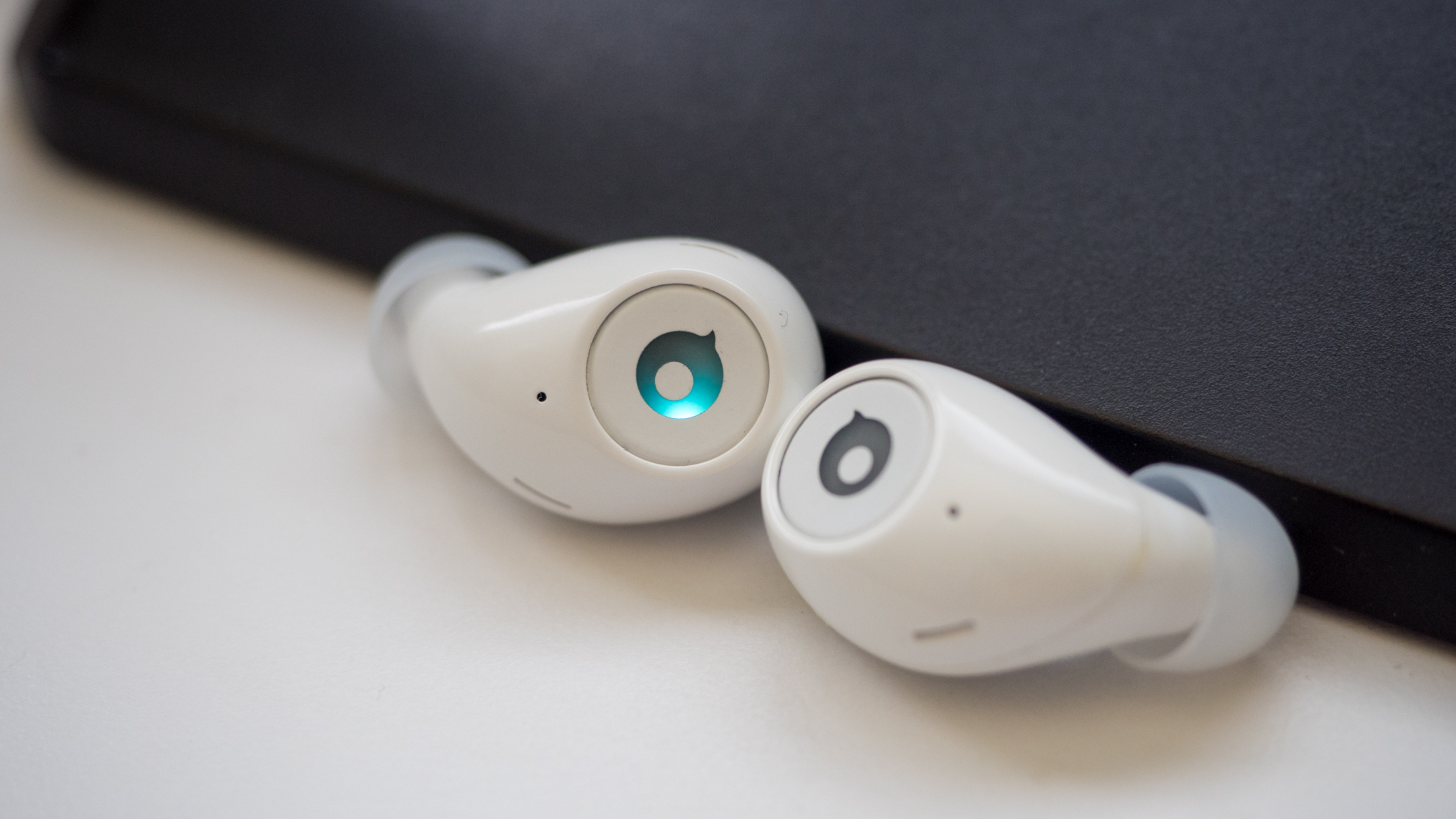 Microsoft may have Surface-branded AirPods killers in the works - TECHODOM