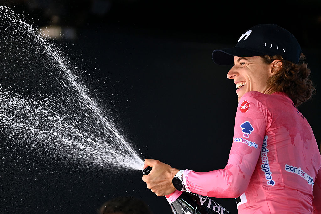 Marlen Reusser stays in pink after stage 5