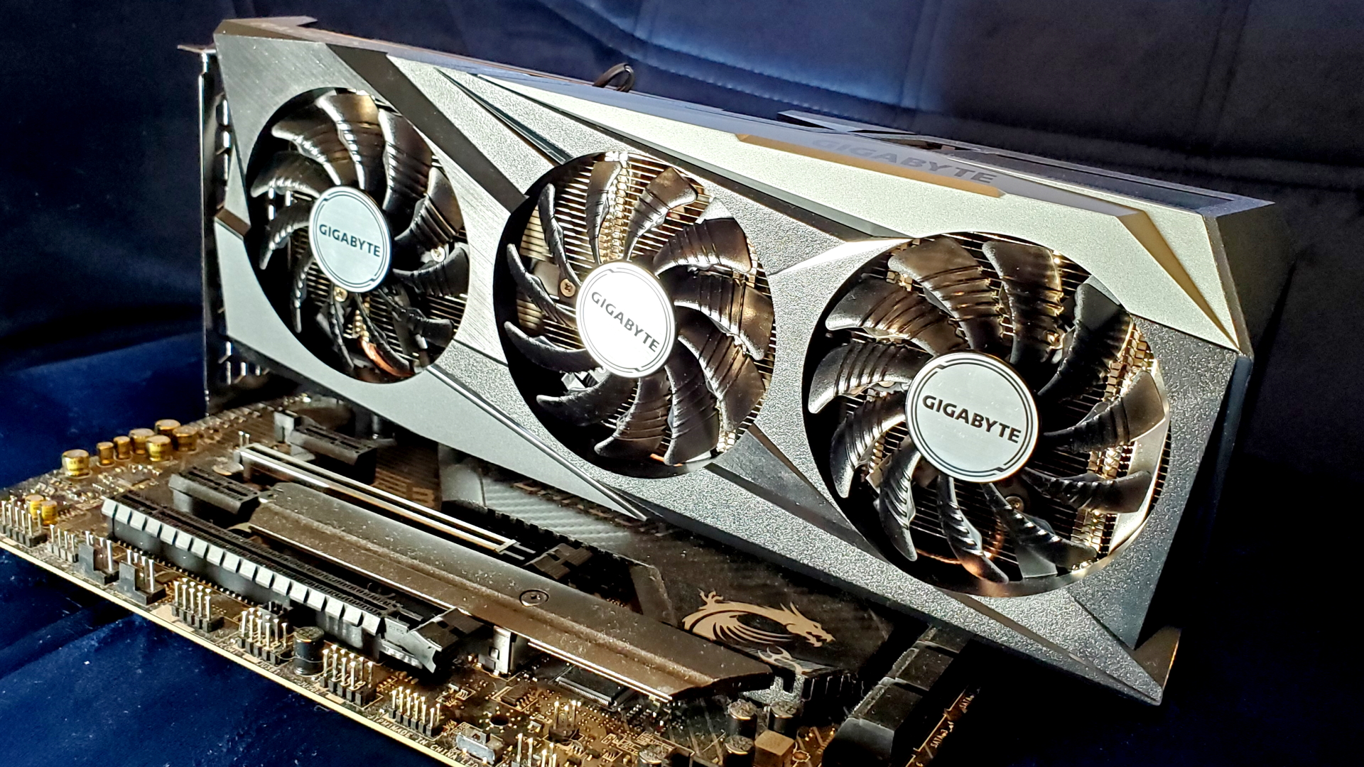  There's actually some good graphics card news for a change: they're getting cheaper 