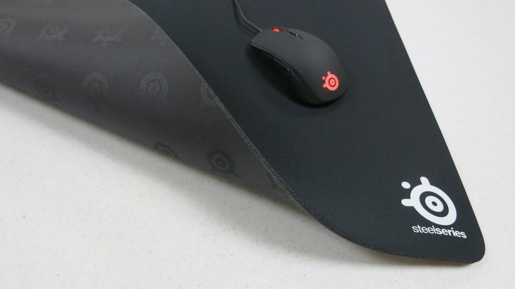 SteelSeries QcK XXL Gaming Mousepad Review It S Really Big Windows