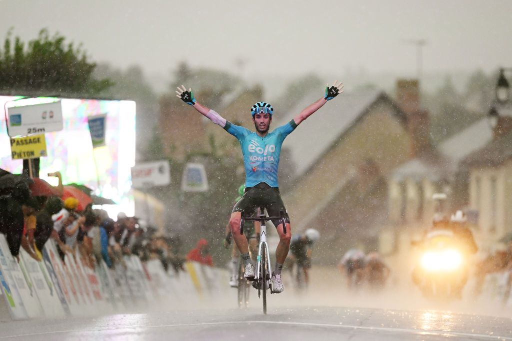 Tour Poitou Charentes Rivi Wins Stage A From Break Cyclingnews