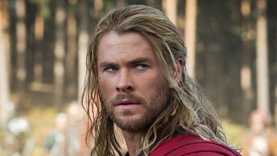 Chris Hemsworth teases "big and little changes" for Thor 3 with funny new pic