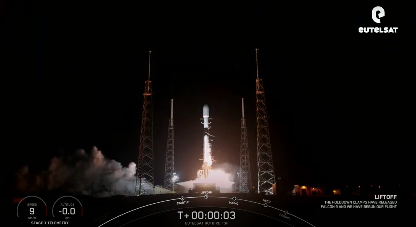 SpaceX launches telecom satellite, lands rocket on ship at sea thumbnail