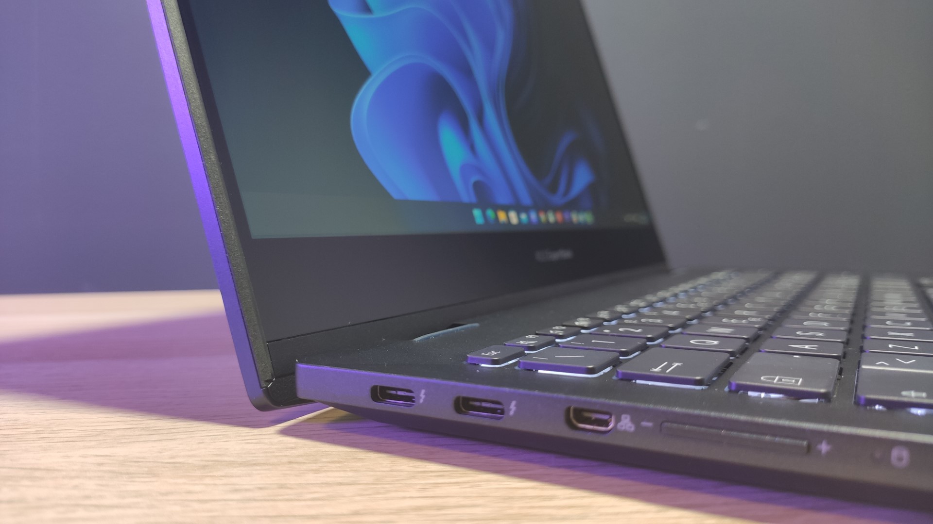 Asus Expertbook B Flip Oled B F Recensione Techradar