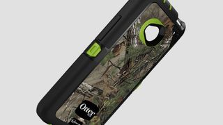Otterbox Defender with Realtree case