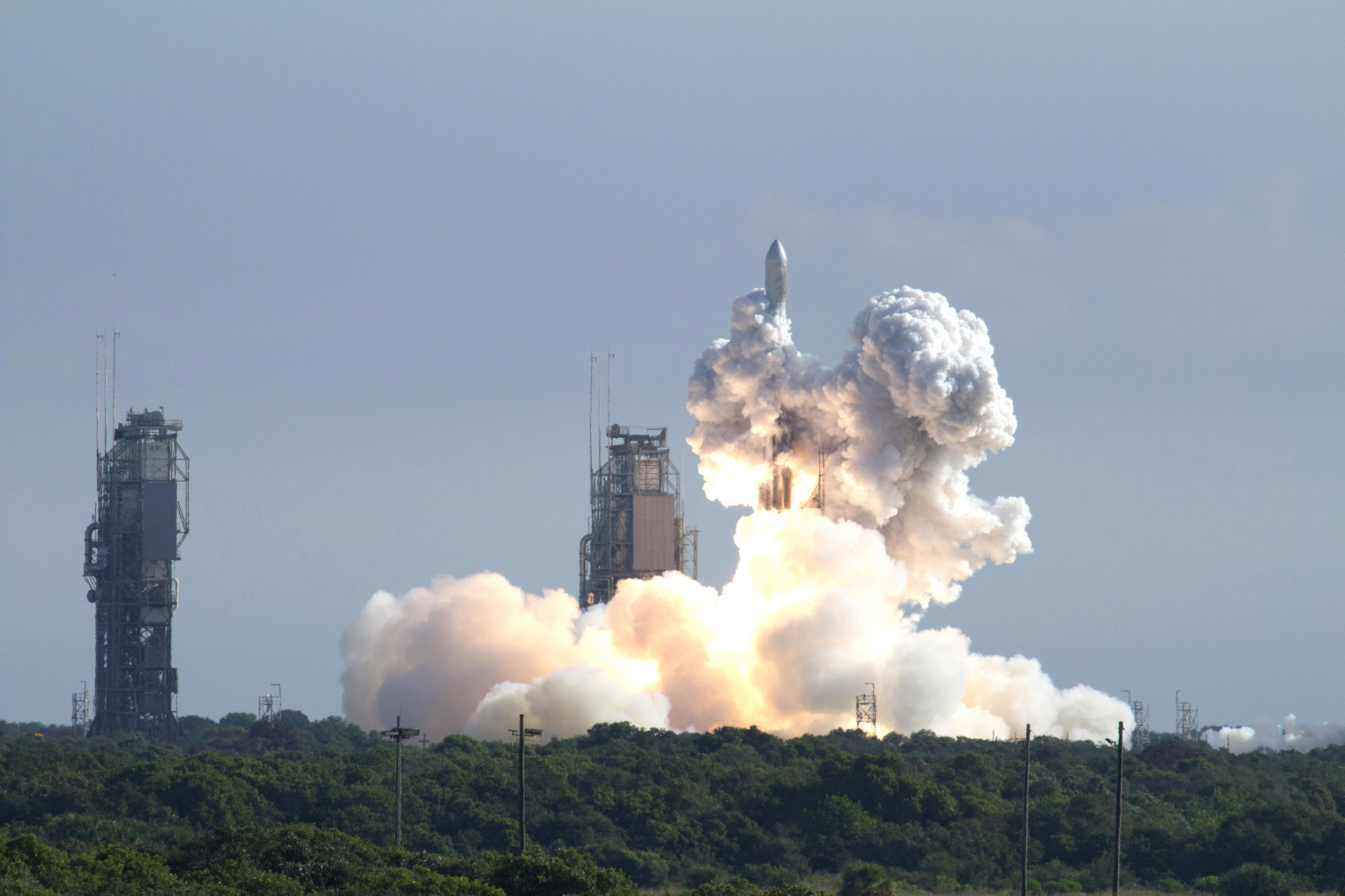 On This Day In Space: Sept. 10, 2011: NASA's GRAIL mission launches to the moon