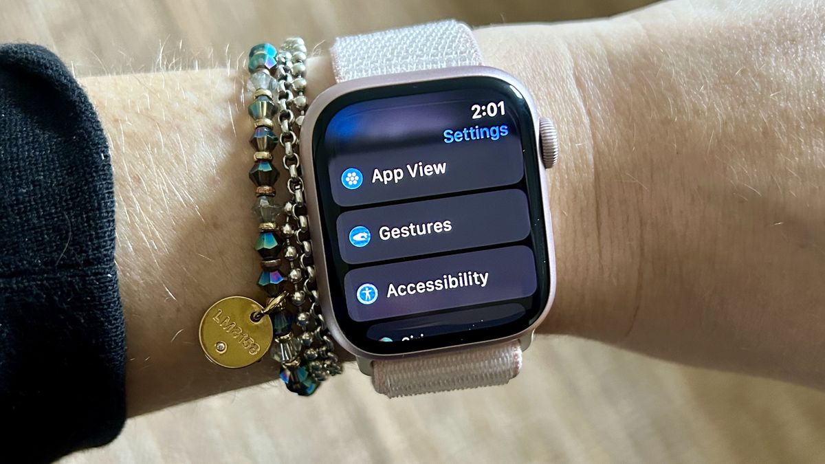 How To Use The Apple Watch Double Tap Gesture Tom S Guide