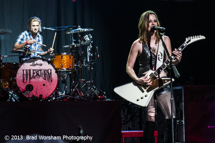 Interview Halestorm S Lzzy Hale And Joe Hottinger Talk Covers Ep