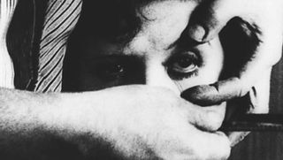 42 Un Chien Andalou 1928