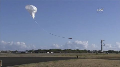 Photos NASA S Flying Saucer For Mars Landings 2nd Test Flight Space