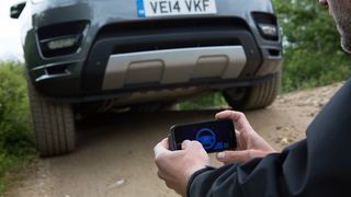 9 Control your vehicle from an iPhone 2015